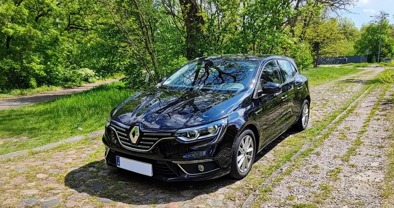 samochody osobowe Renault Megane cena 51000 przebieg: 63000, rok produkcji 2017 z Warszawa